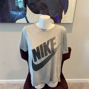 Nike plus size T-shirt
